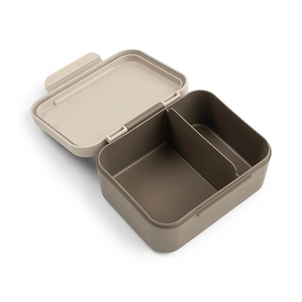 Kleine Snackbox mit Food picks Tiny trails Sand