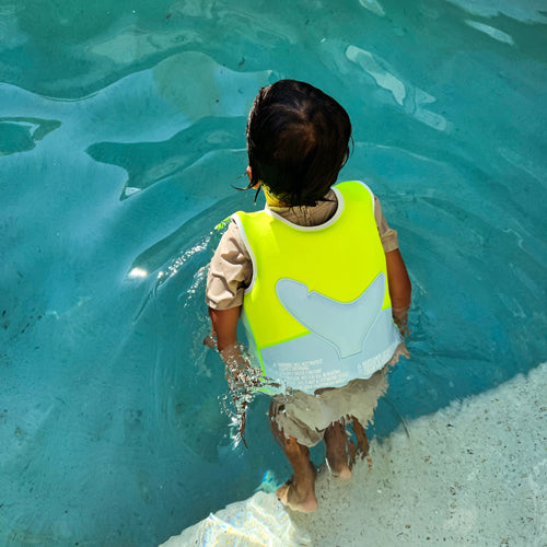 Kinder Schwimmweste Salty the Shark