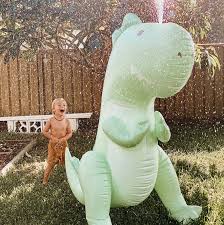 Riesen Sprinkler Dino