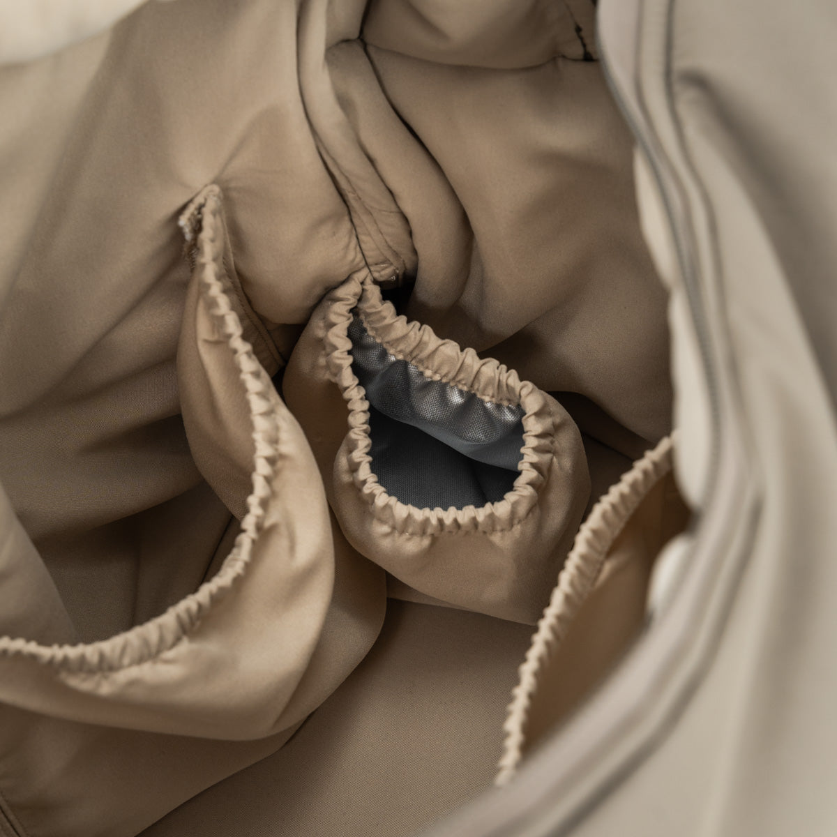 Gesteppte Wickeltasche Taupe